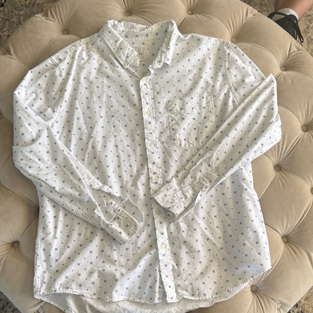 American Eagle Outfitters White and Blue Casual Shirt